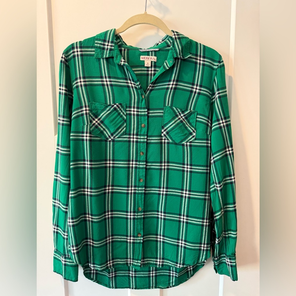 Merona Lightweight Green Plaid Button Down Shirt